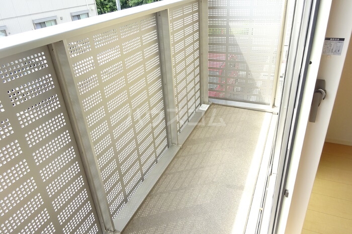 13/21 バルコニー