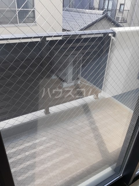 13/23 バルコニー