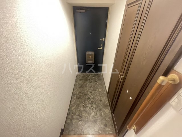 14/30 玄関