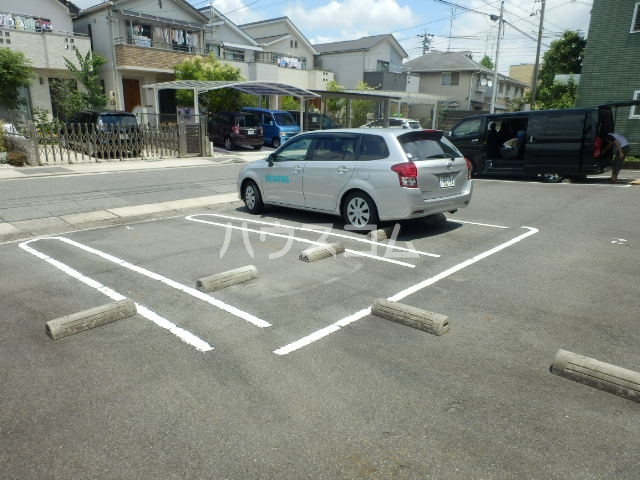 21/23 駐車場