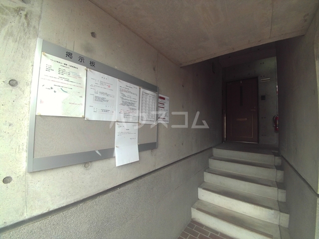 2/8 エントランス