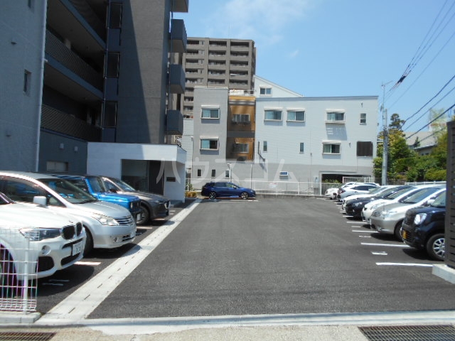 21/27 駐車場