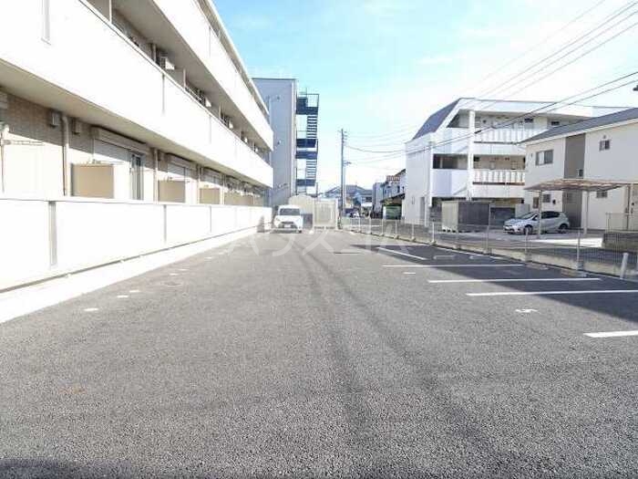 17/19 駐車場