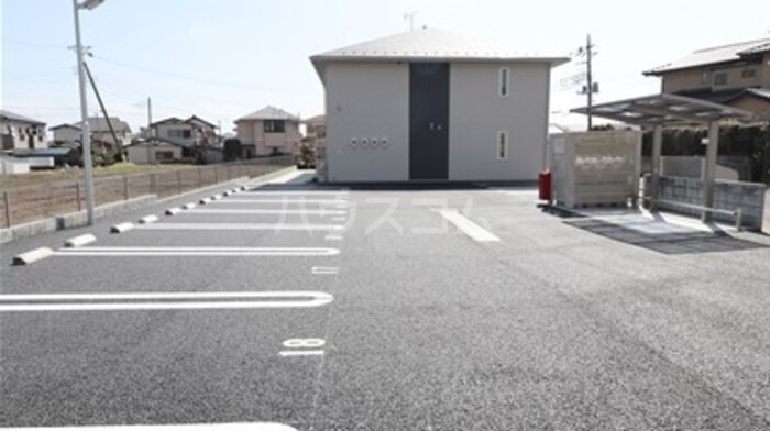 16/19 駐車場
