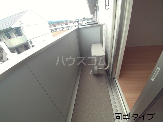 20/30 バルコニー