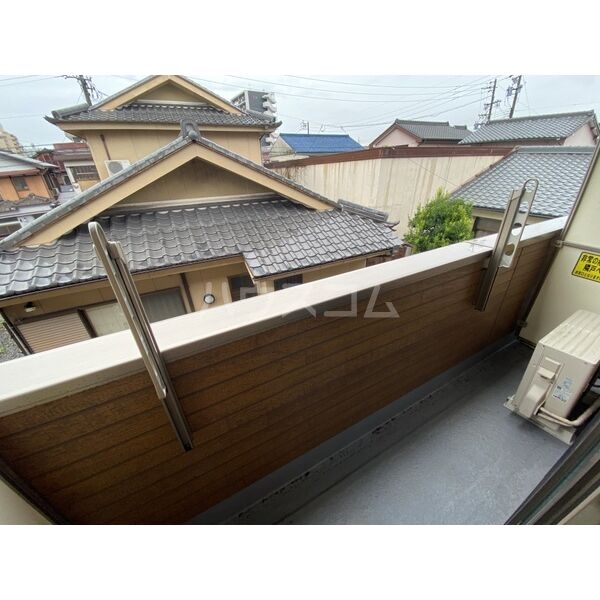 19/27 バルコニー