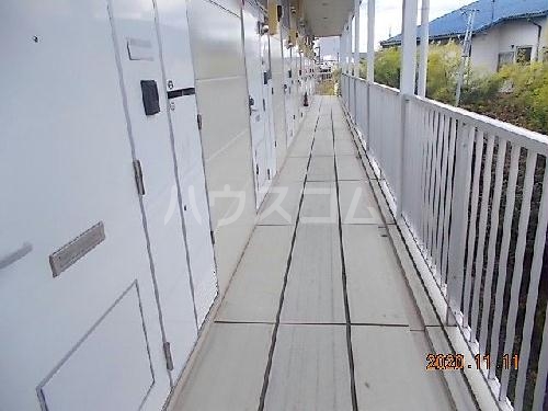 13/22 エントランス