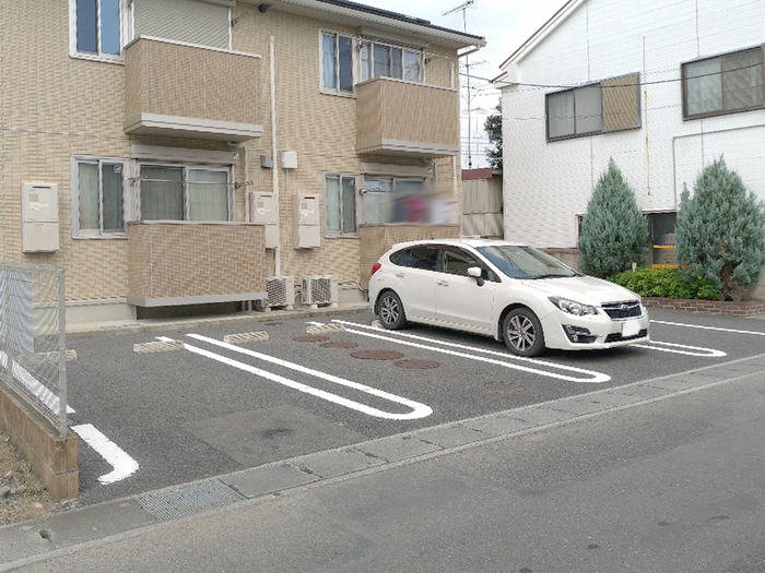 19/23 駐車場