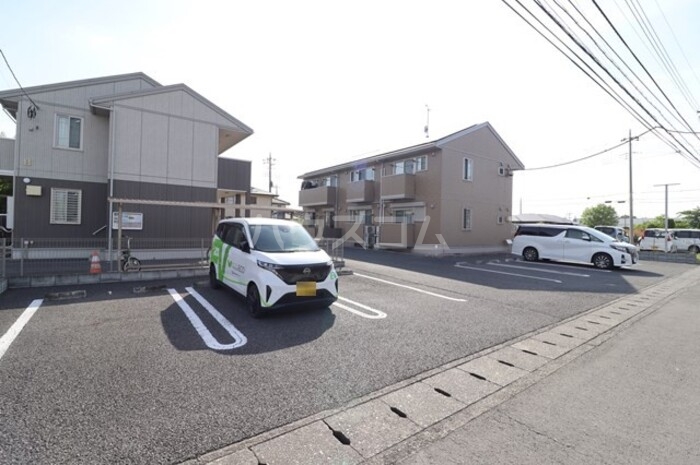 14/23 駐車場