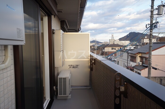 13/20 バルコニー