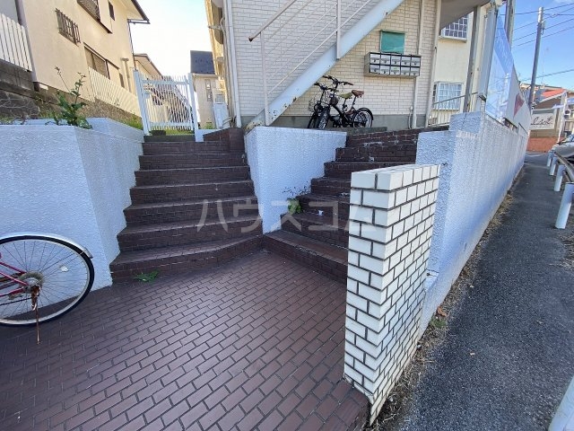 3/5 エントランス