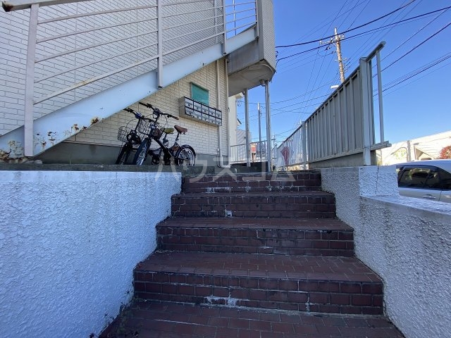 29/30 エントランス