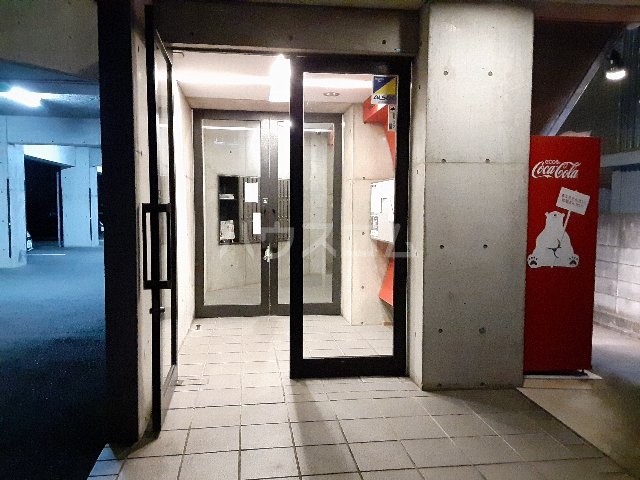 29/30 エントランス