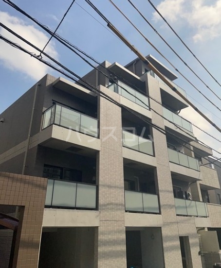 14/19 エントランス