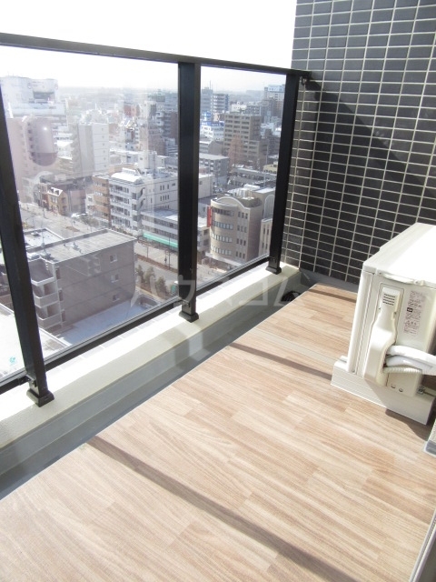 27/30 バルコニー