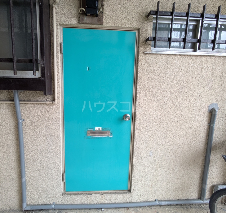 2/3 エントランス
