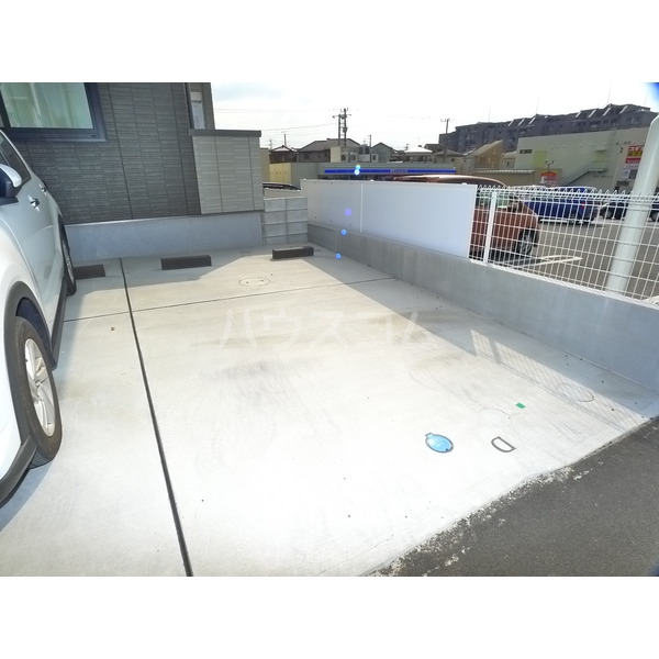 17/27 駐車場