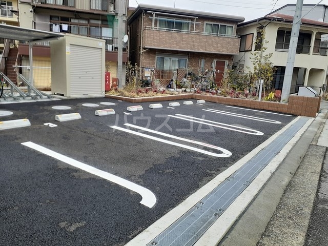 4/10 駐車場