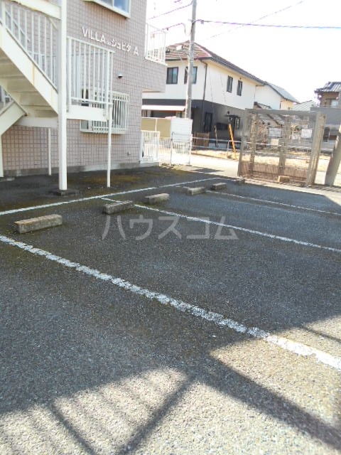 16/20 駐車場