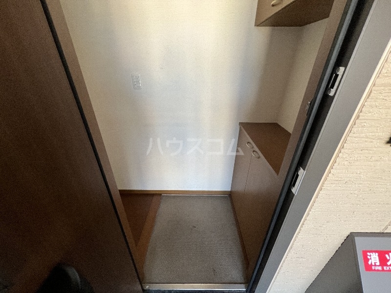 14/30 玄関