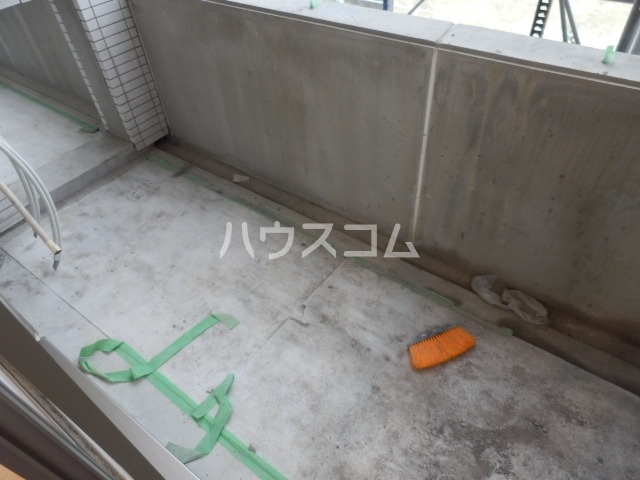 21/28 バルコニー