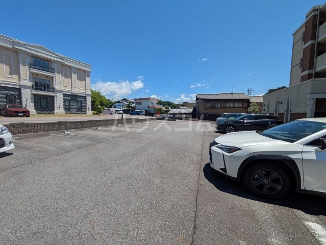20/30 駐車場