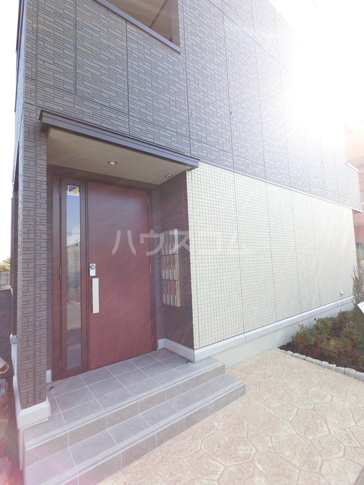 15/18 エントランス