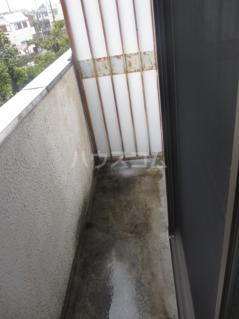 23/30 バルコニー