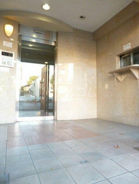 15/16 エントランス