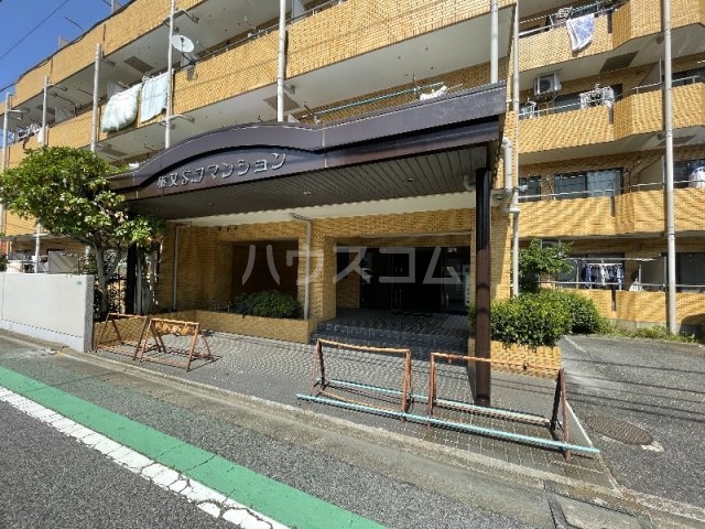 22/29 エントランス