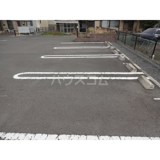 21/25 駐車場