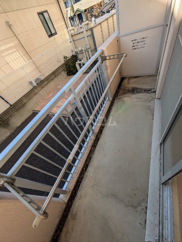 14/28 バルコニー