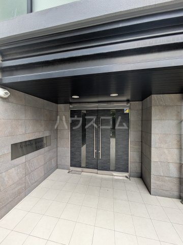 16/26 エントランス