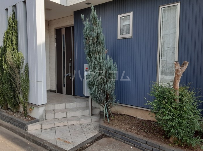 29/30 エントランス