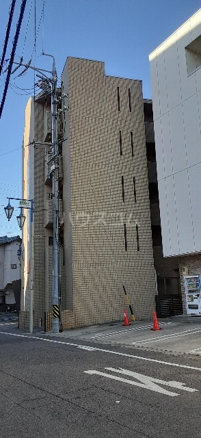 2/10 外観