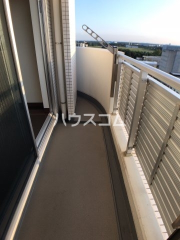 18/27 バルコニー