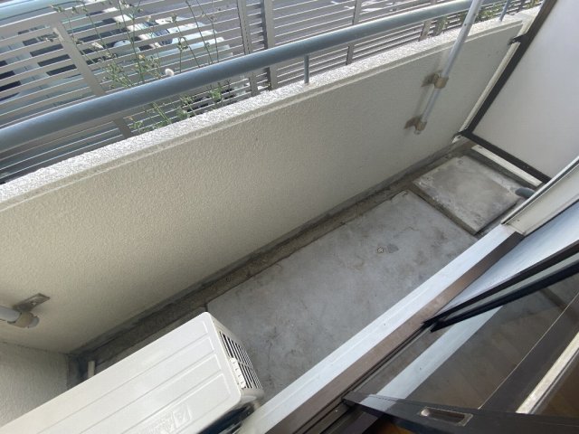 23/30 バルコニー