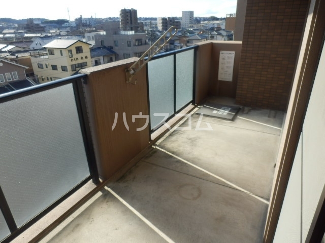 13/23 バルコニー