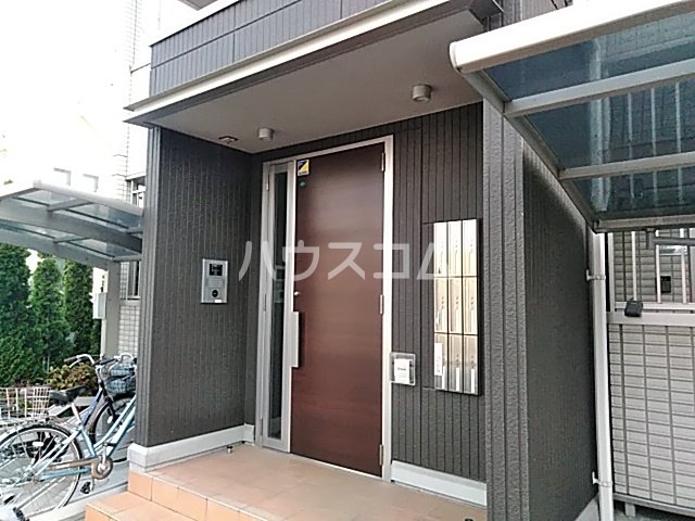 3/4 エントランス
