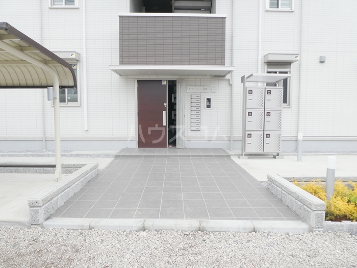 2/13 エントランス