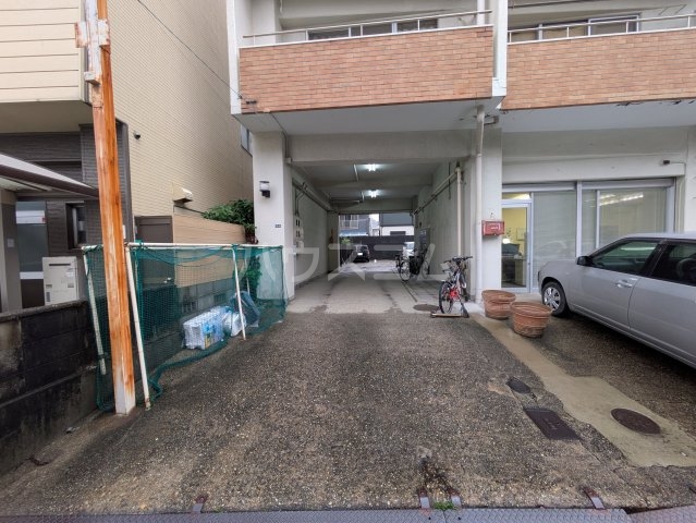 19/21 エントランス