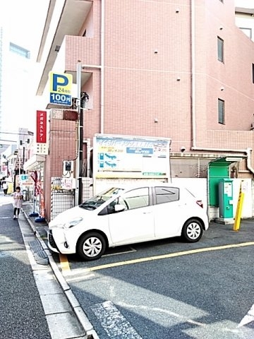 27/30 駐車場