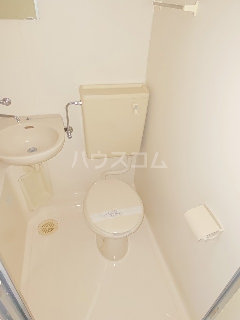 13/30 トイレ