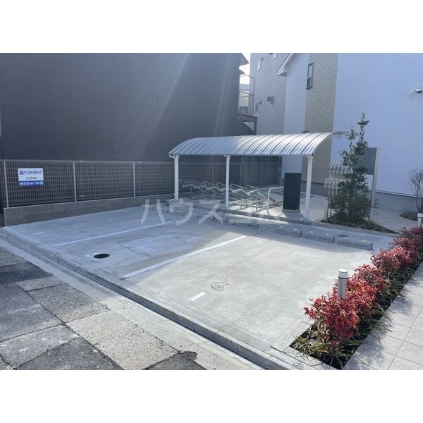 18/23 駐車場