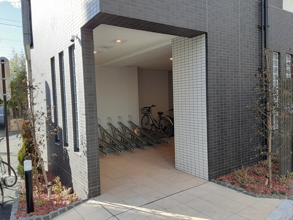 20/26 エントランス