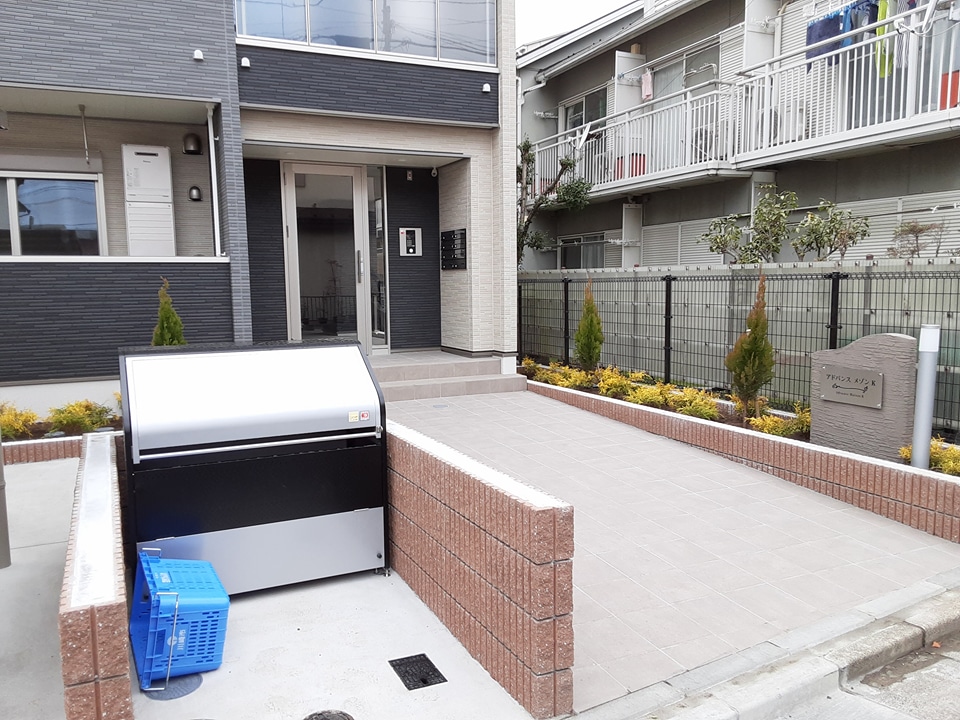 20/26 エントランス