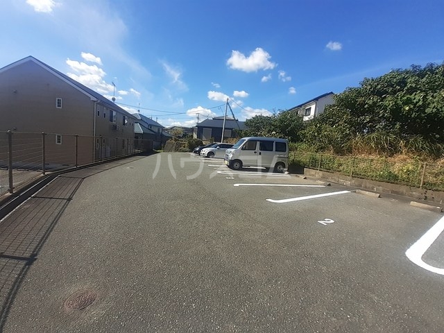 16/22 駐車場