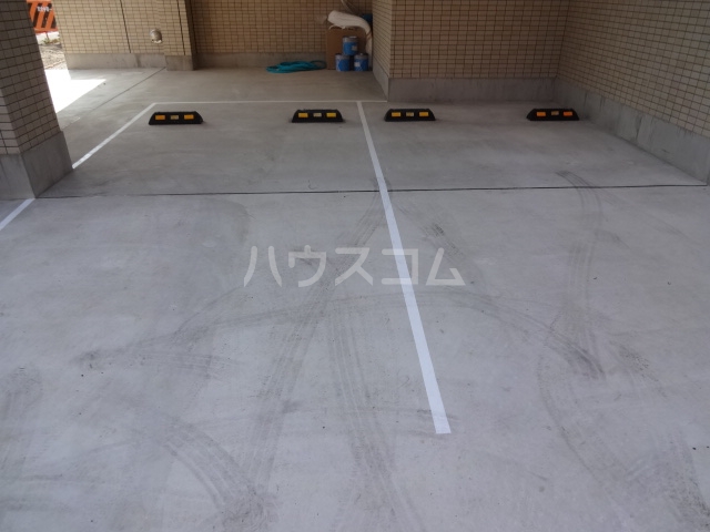 24/30 駐車場