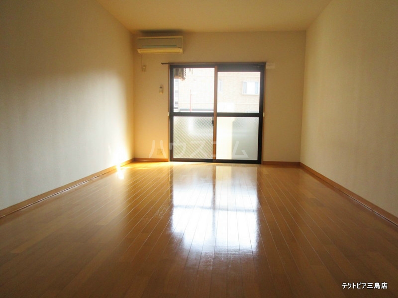 3/23 リビング/ダイニング