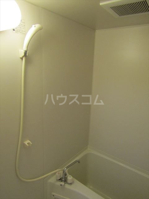 14/28 浴室